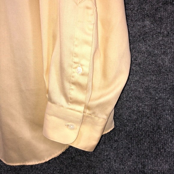 Crazy Horse‎ Dress Shirt Men's Size 17.5 34-35 Pale Yellow Button Up Sateen - Picture 4 of 8